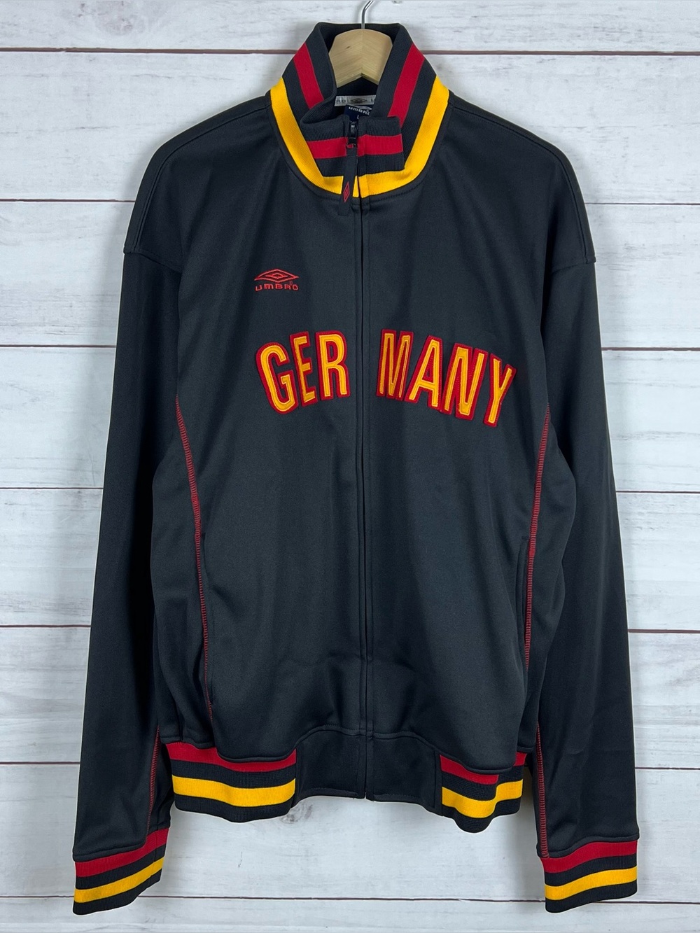 Germany Jacket Mens L Black Red Yellow Track Top Soccer Polyester Umbro Football